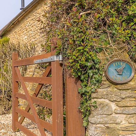 North Cheriton Finest Retreats - Fives Court Cottage מראה חיצוני תמונה