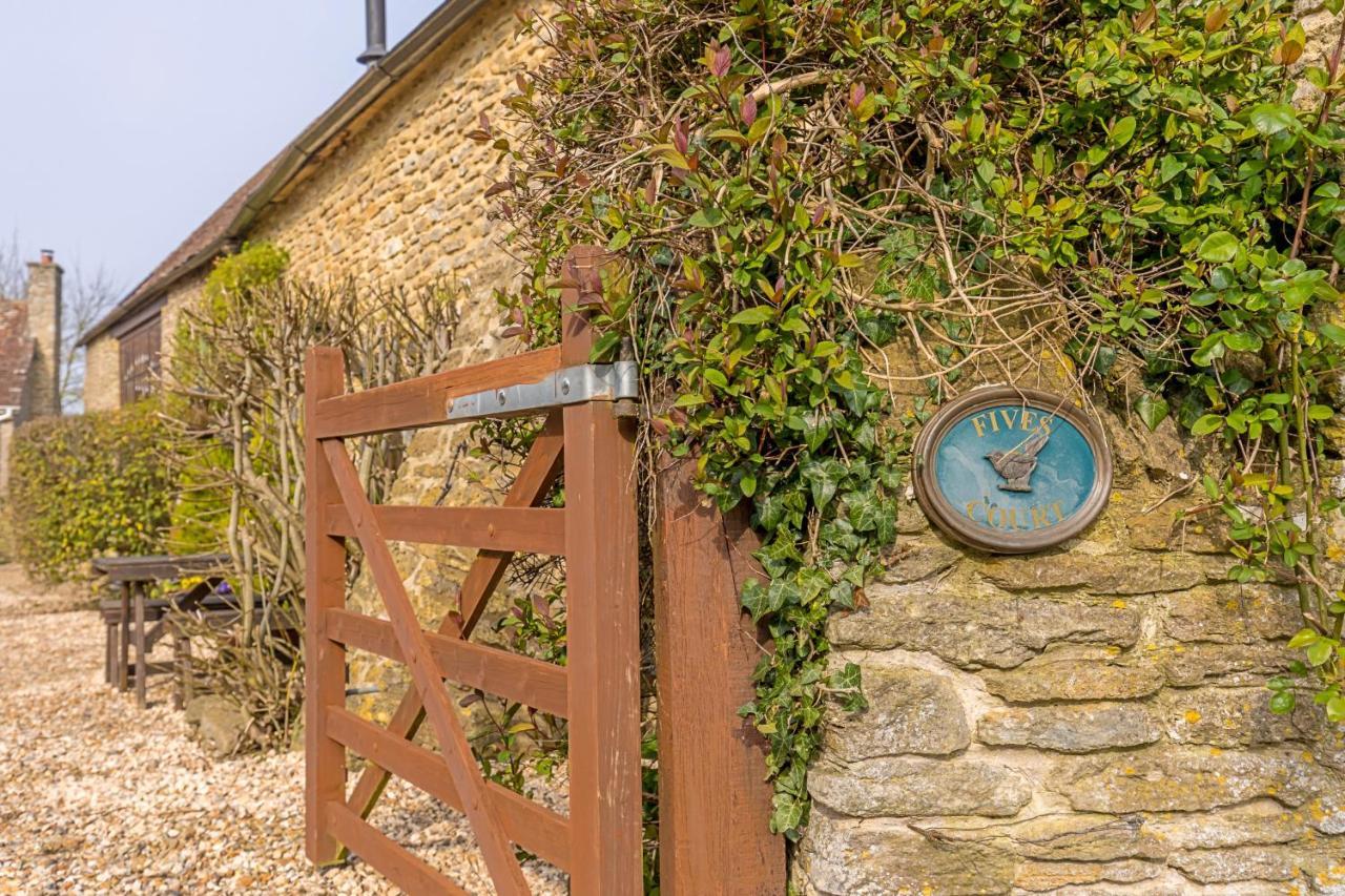 North Cheriton Finest Retreats - Fives Court Cottage מראה חיצוני תמונה